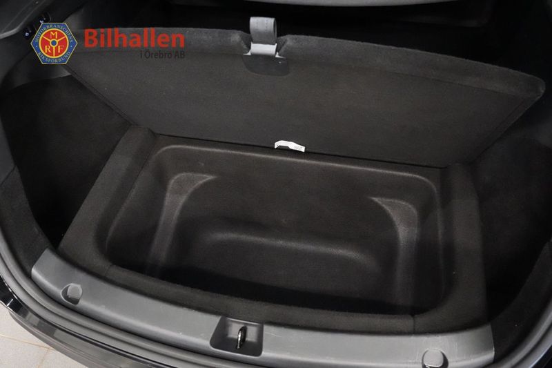 Tesla Model Y bild 31