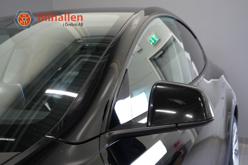 Tesla Model Y bild 4