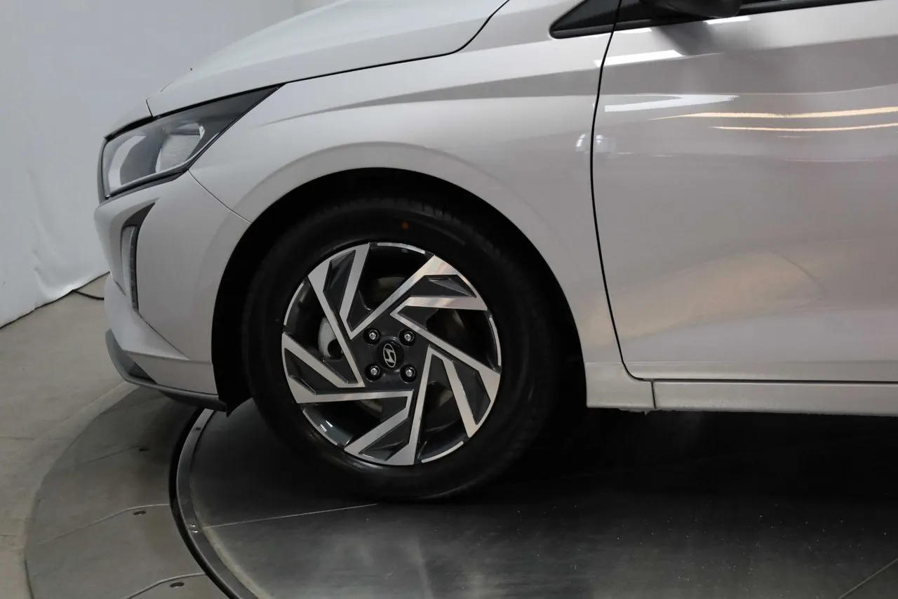 Hyundai i20 bild 8