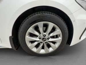 Kia Optima bild 37