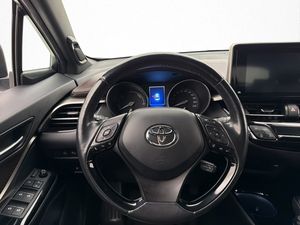 Toyota C-HR bild 16