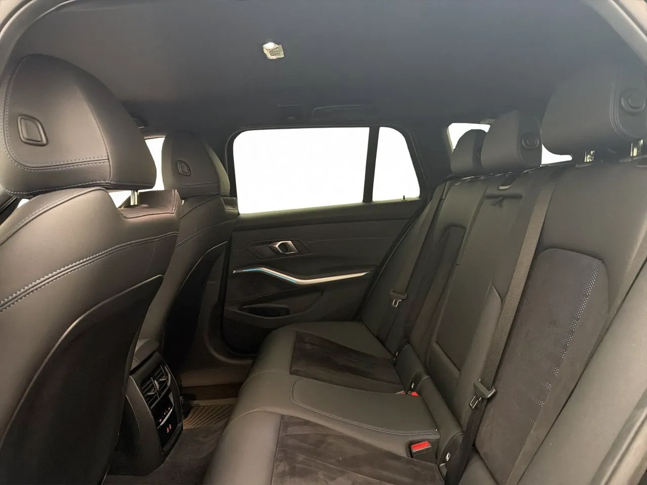 BMW 330 bild 31