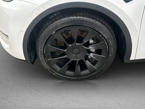 Tesla Model Y bild 29