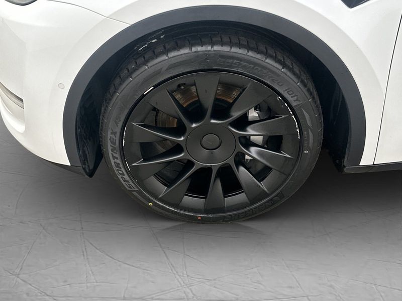 Tesla Model Y bild 29