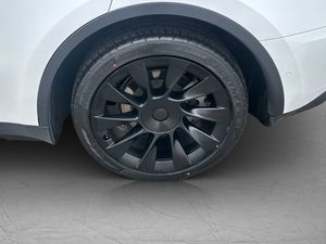 Tesla Model Y bild 30