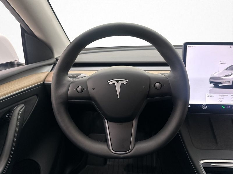 Tesla Model Y bild 15