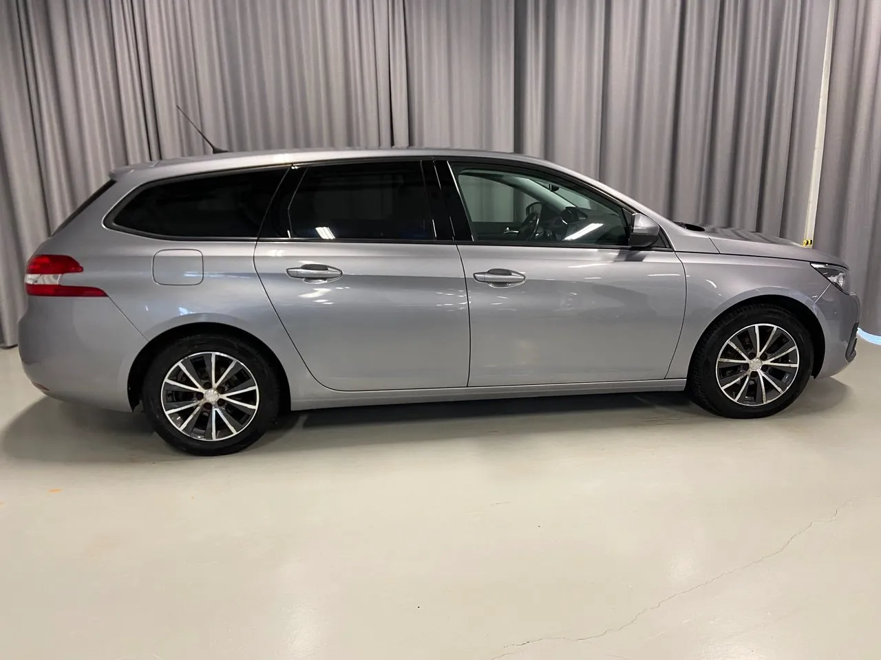 Peugeot 308 SW bild 4