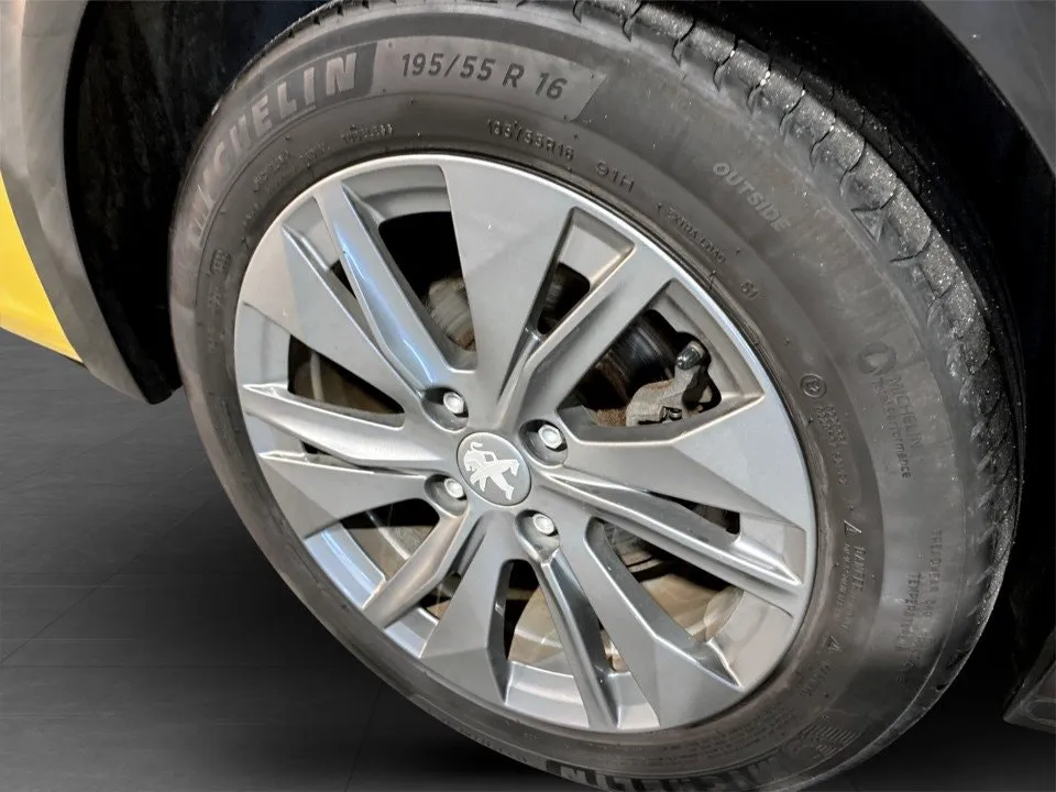 Peugeot e-208 bild 14