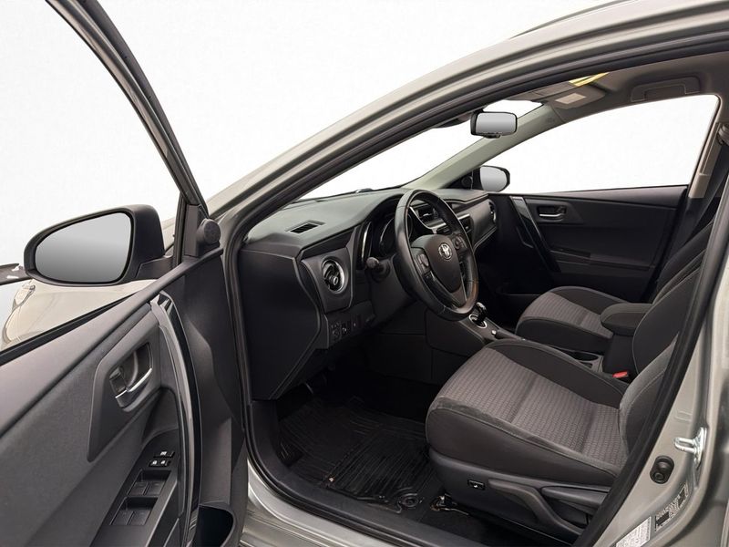 Toyota Auris bild 12