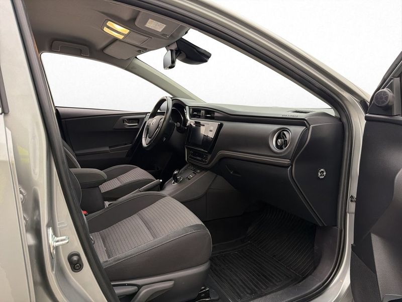 Toyota Auris bild 15