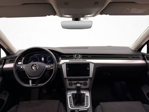 Volkswagen Passat bild 13