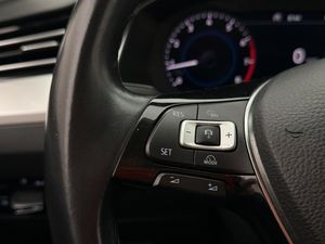 Volkswagen Passat bild 24