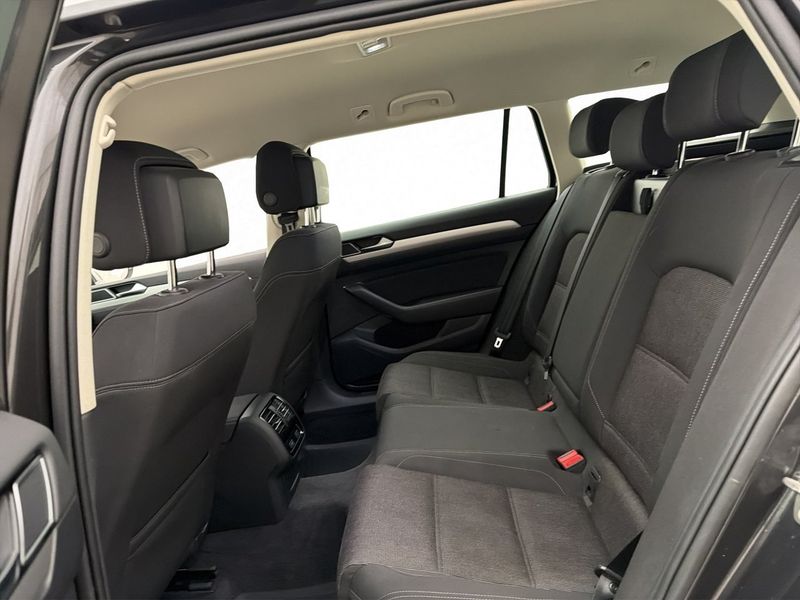 Volkswagen Passat bild 18