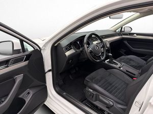 Volkswagen Passat bild 11