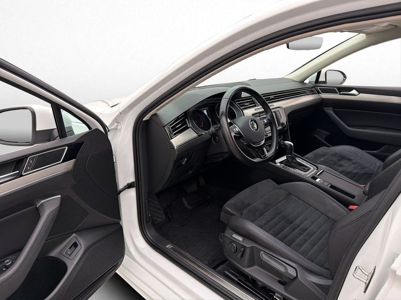 Volkswagen Passat bild 11