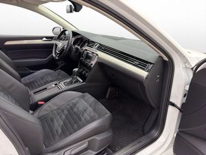 Volkswagen Passat bild 15