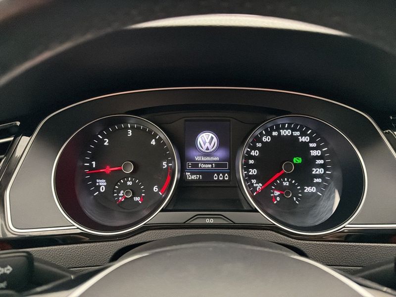 Volkswagen Passat bild 22