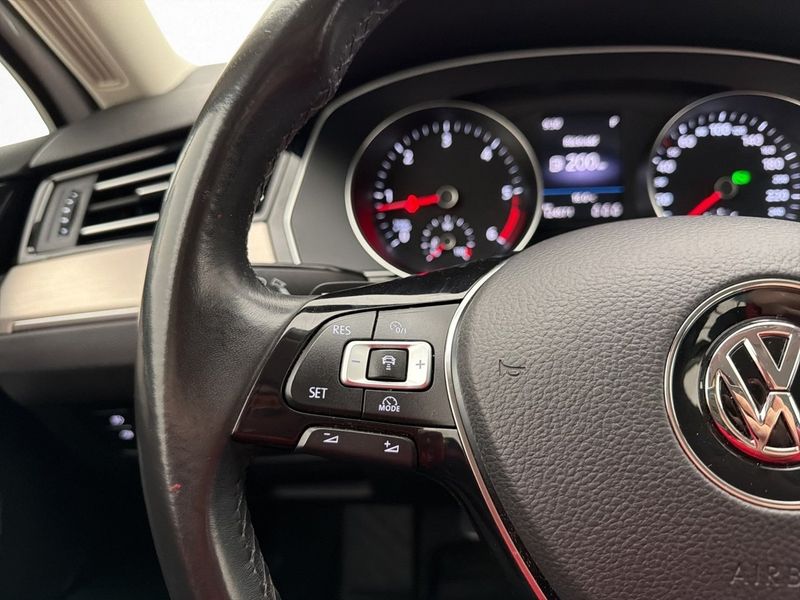 Volkswagen Passat bild 23