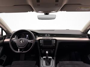 Volkswagen Passat bild 13