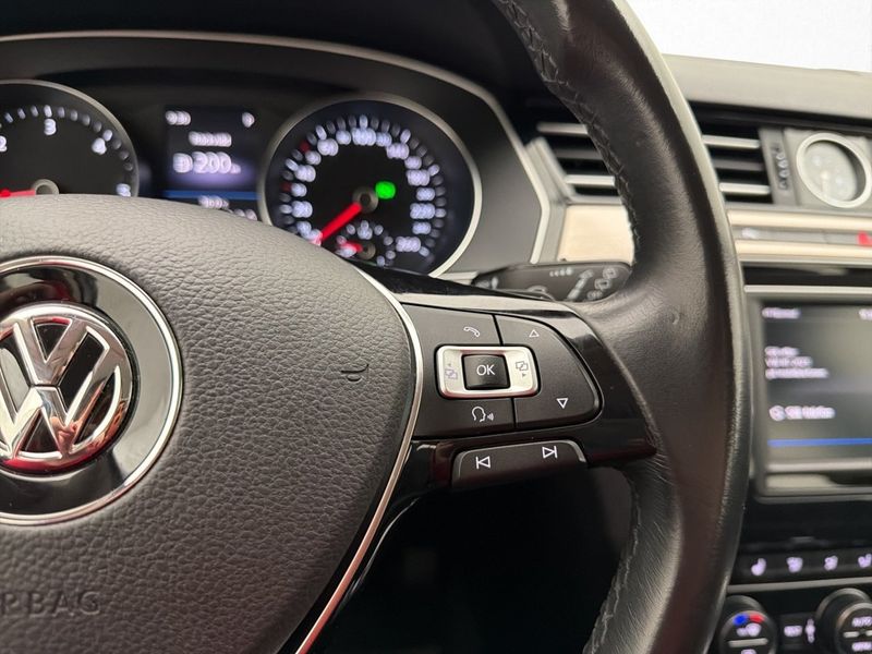 Volkswagen Passat bild 24