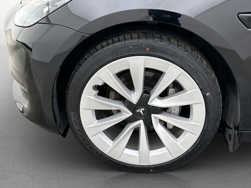 Tesla Model 3 bild 11