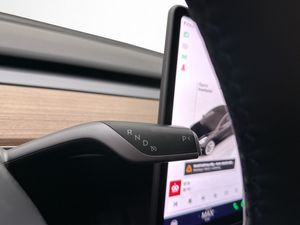 Tesla Model 3 bild 30