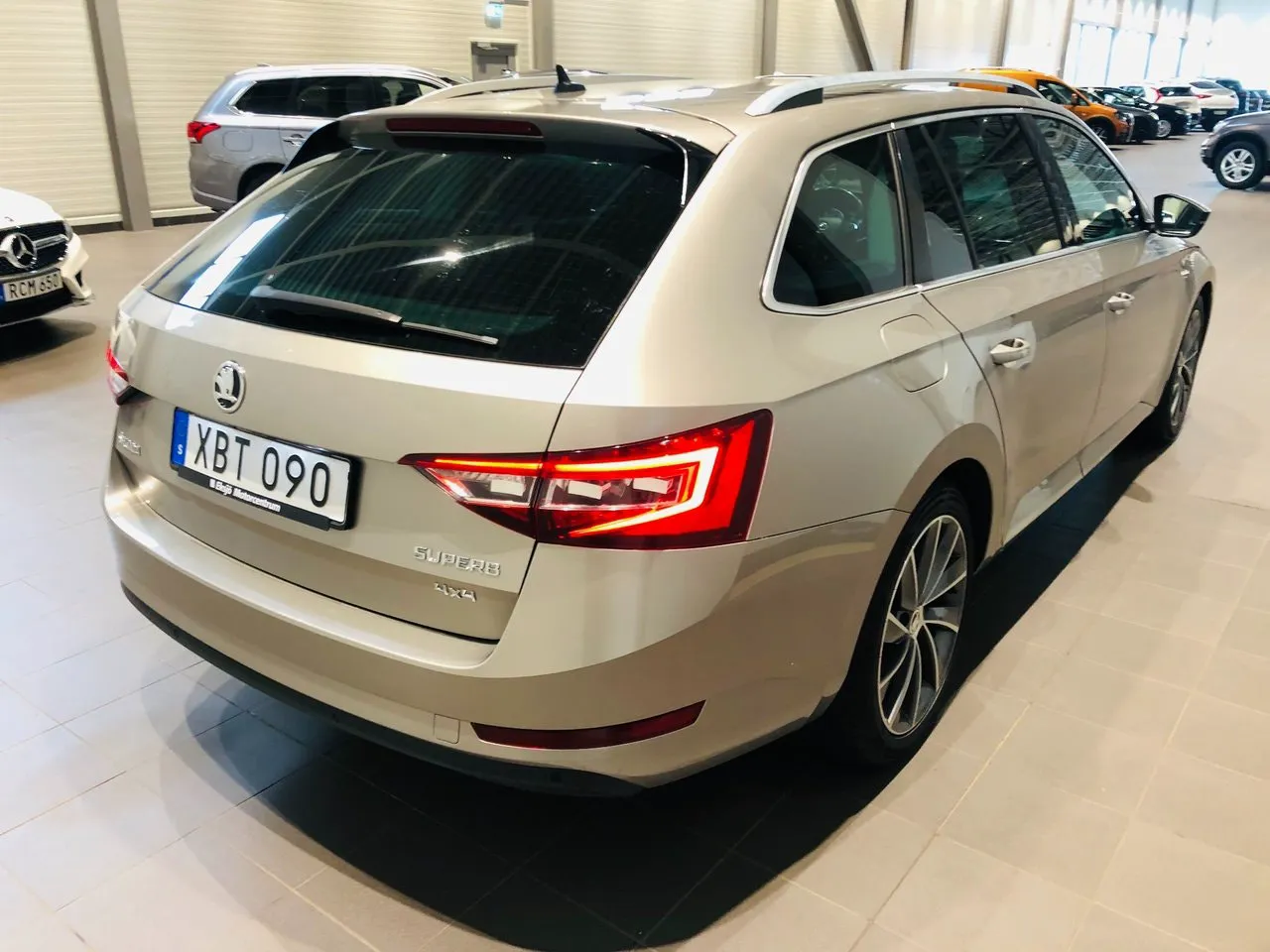 Skoda Superb bild 3