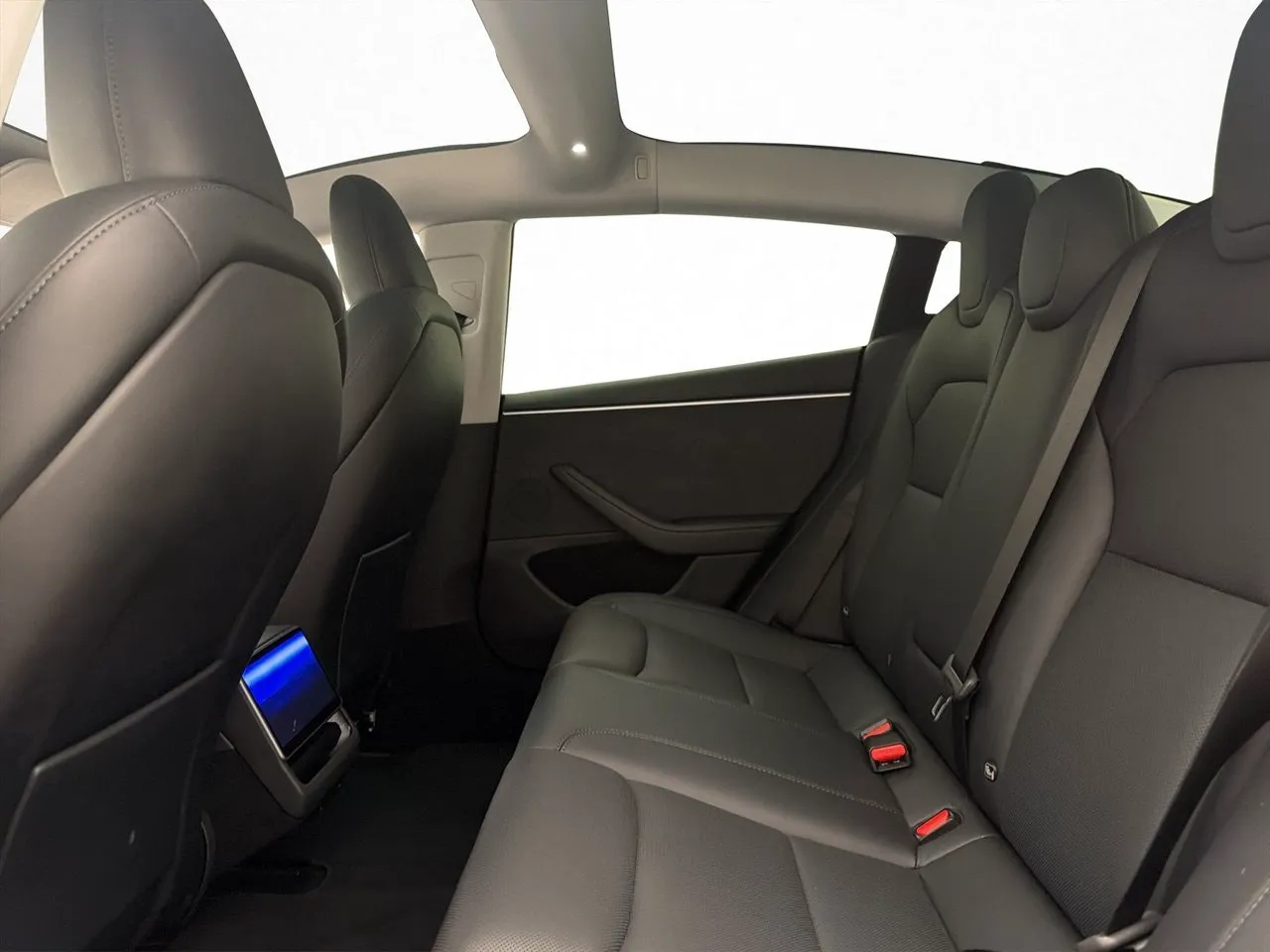 Tesla Model 3 bild 15