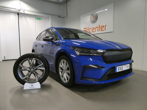 Skoda Enyaq iV 80 iV80 Sportline Aut-Drag-Kamera-Värmare-Navi-SoV - 2023