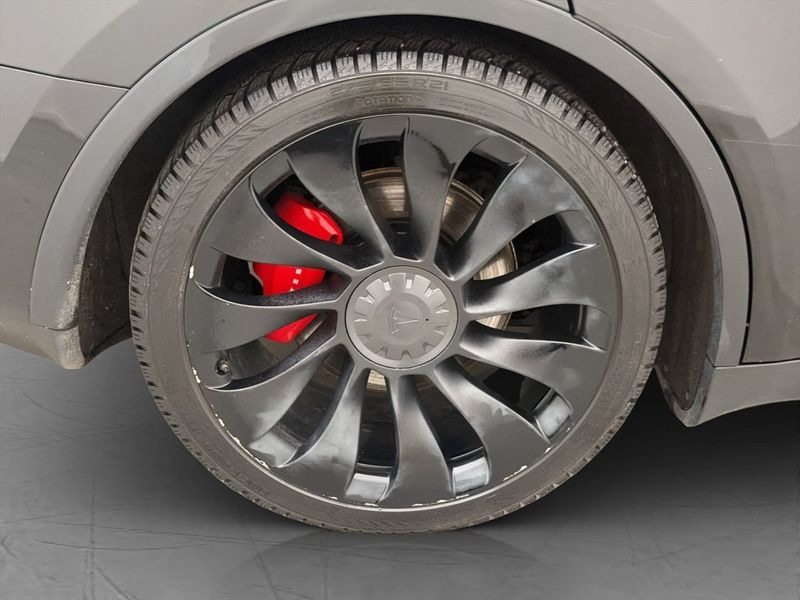 Tesla Model Y bild 36
