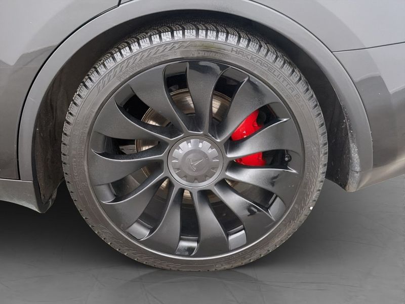 Tesla Model Y bild 35