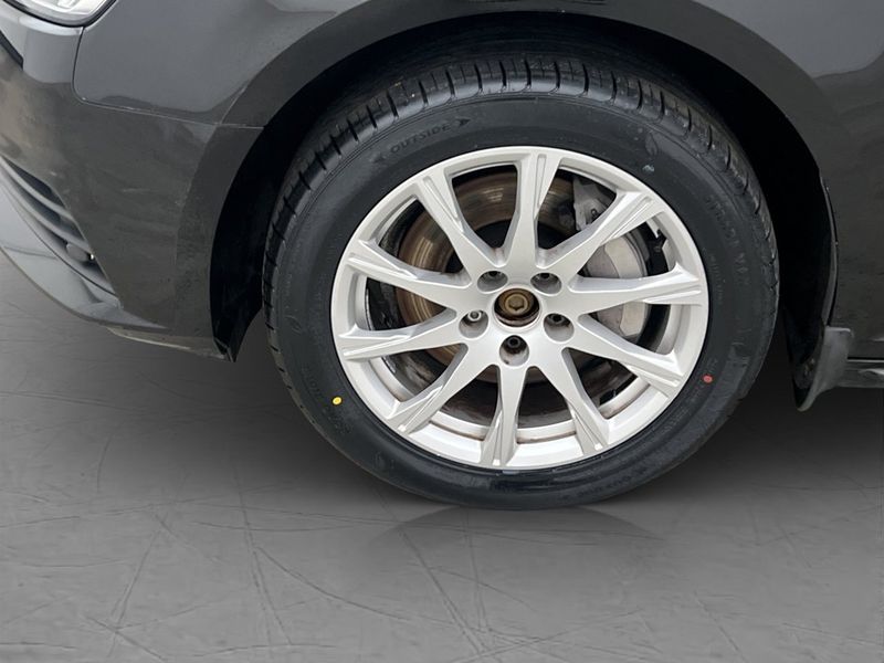 Audi A4 bild 28