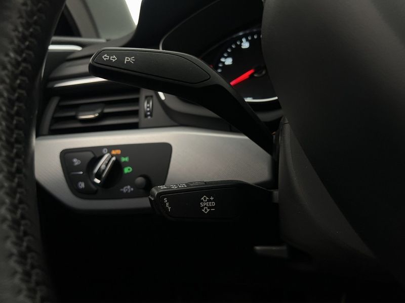 Audi A4 bild 17