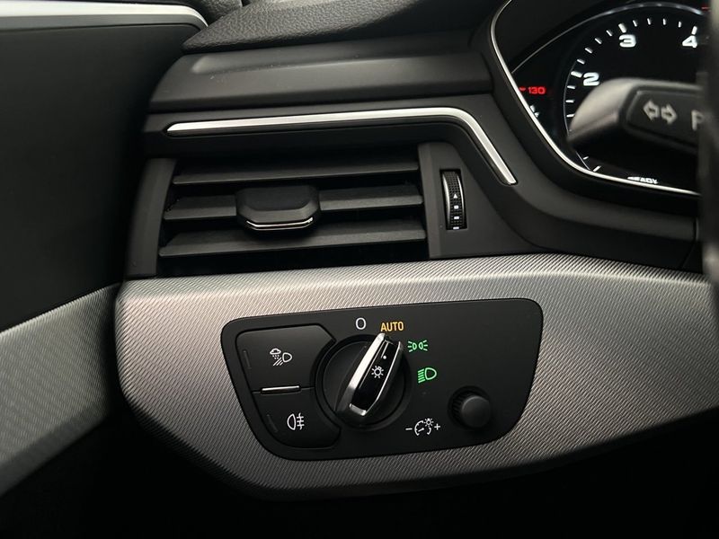 Audi A4 bild 16
