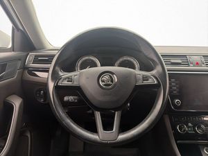 Skoda Superb bild 15
