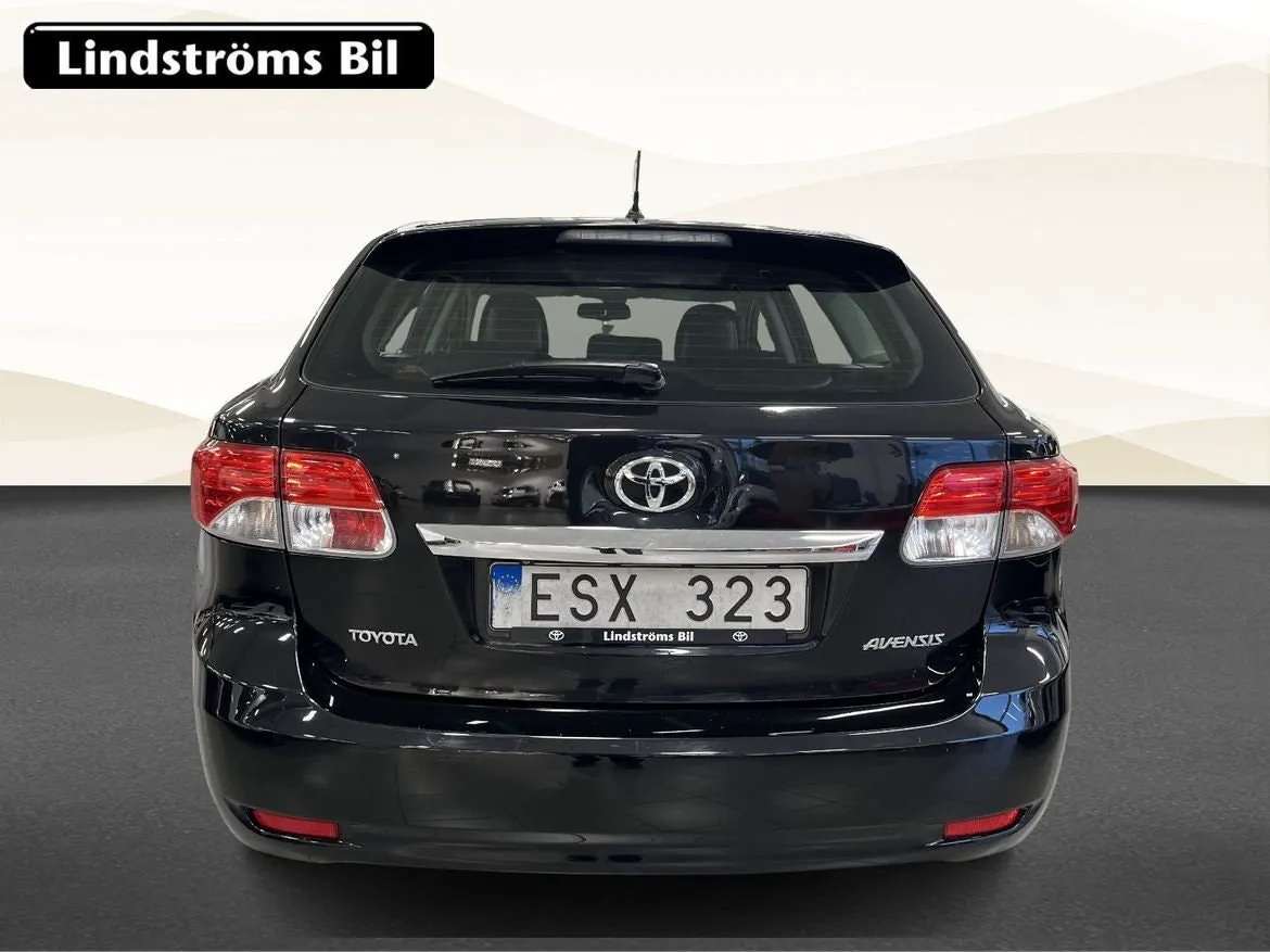 Toyota Avensis bild 8