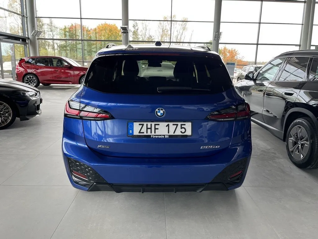 BMW 225 bild 12