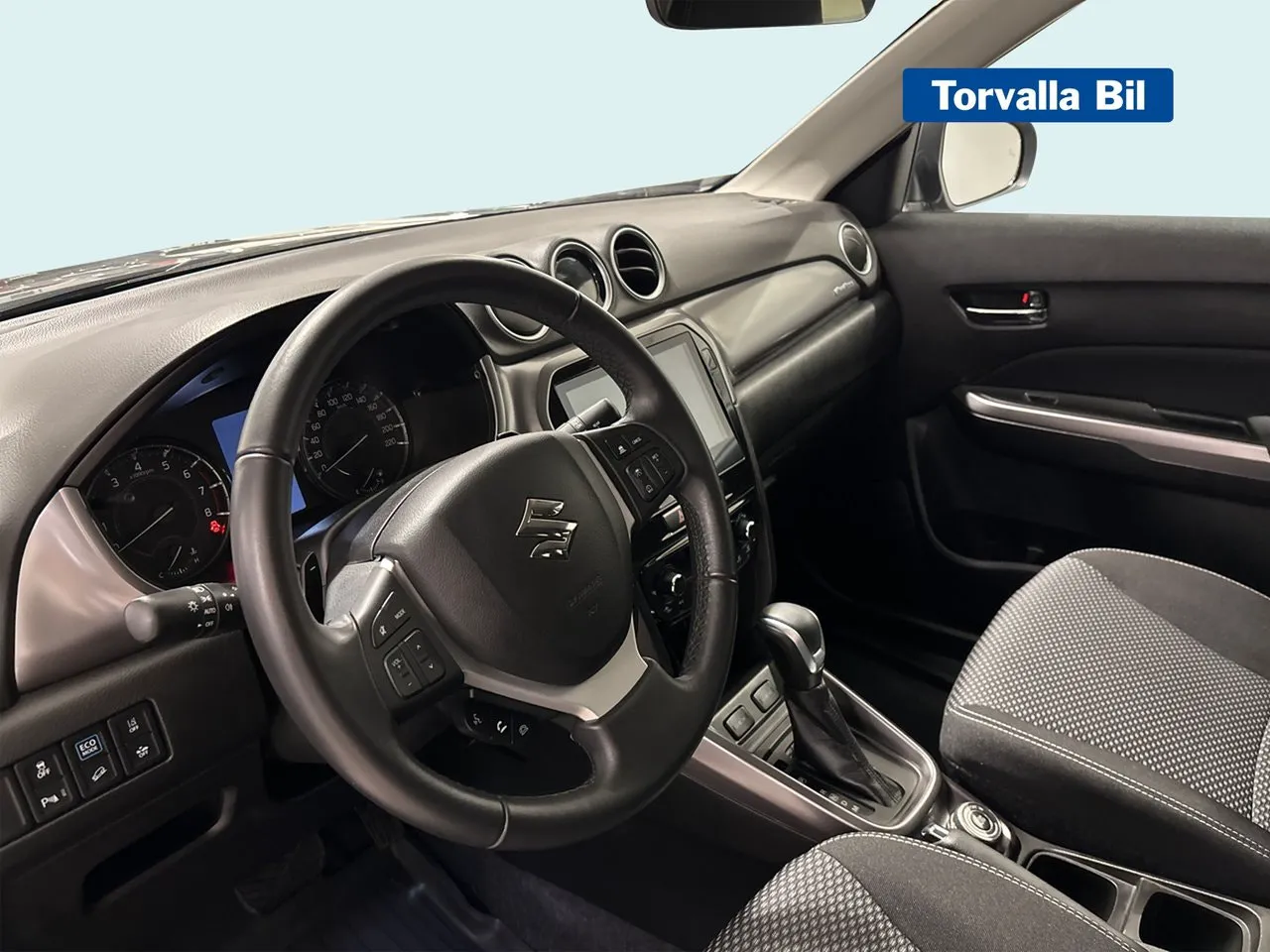 Suzuki Vitara bild 8