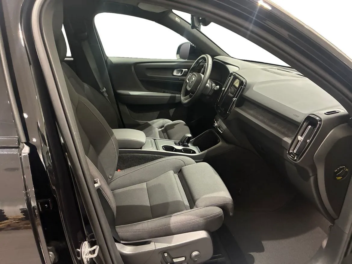 Volvo EX40 bild 5