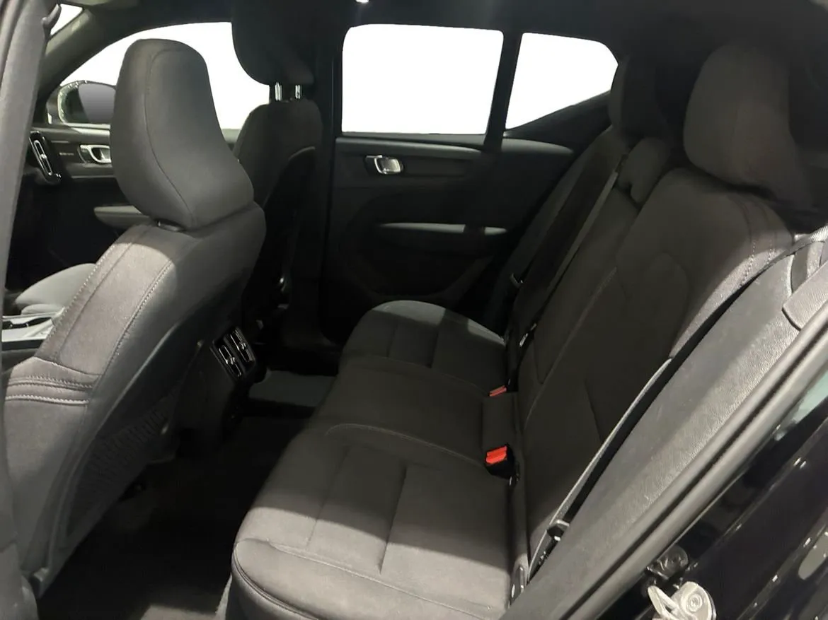 Volvo EX40 bild 7