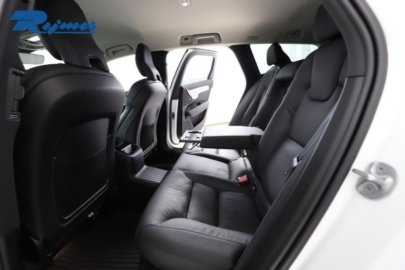 Volvo V90 bild 24