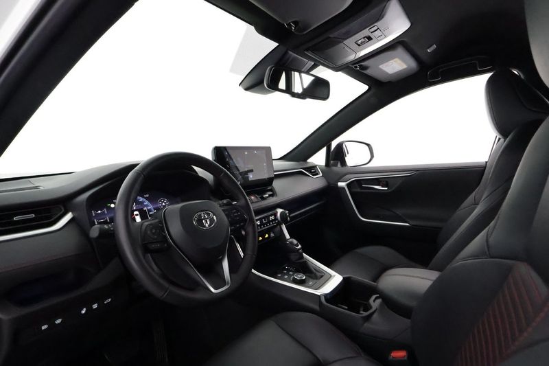 Toyota RAV4 bild 11