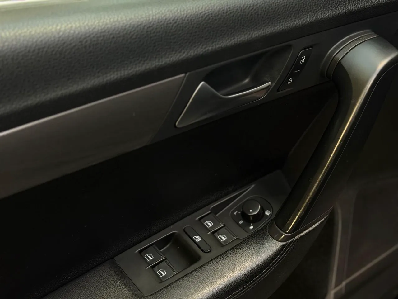 Volkswagen Passat bild 15