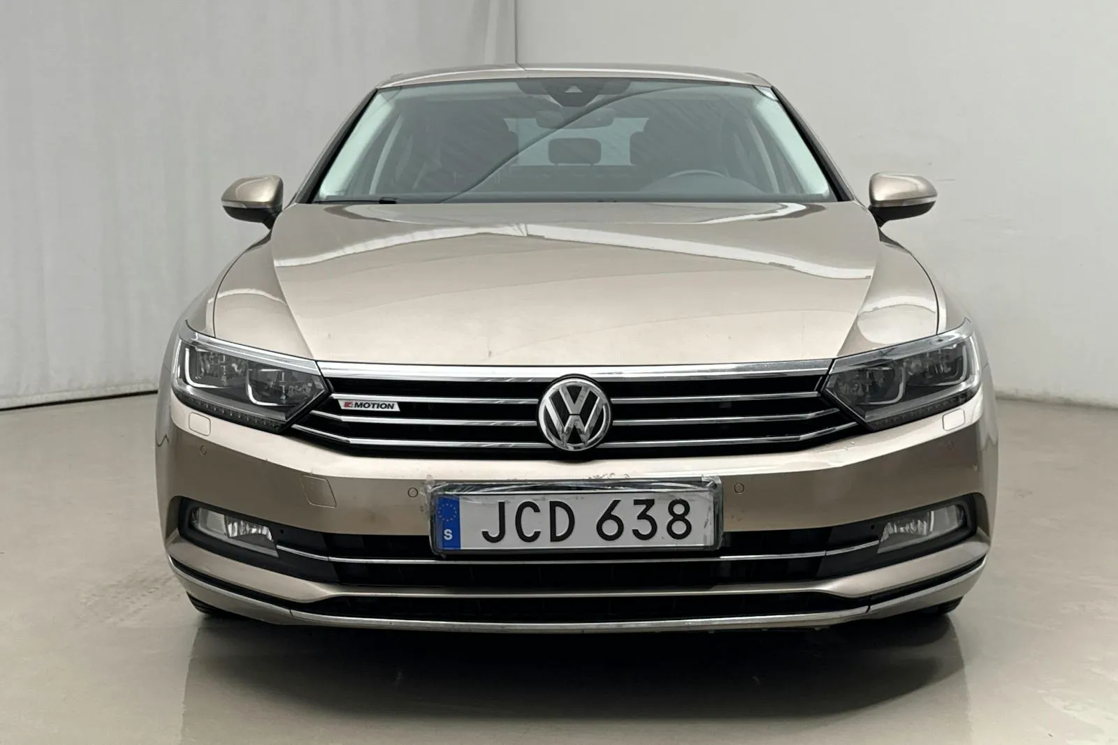 Volkswagen Passat bild 4