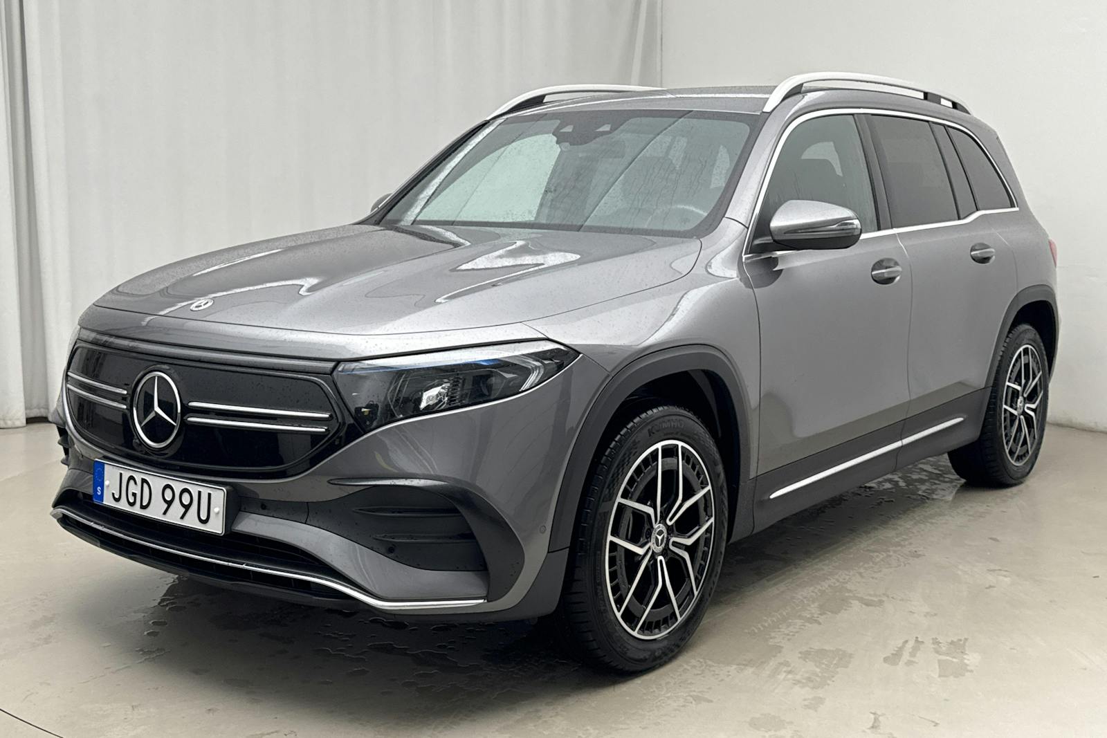 Mercedes EQB300