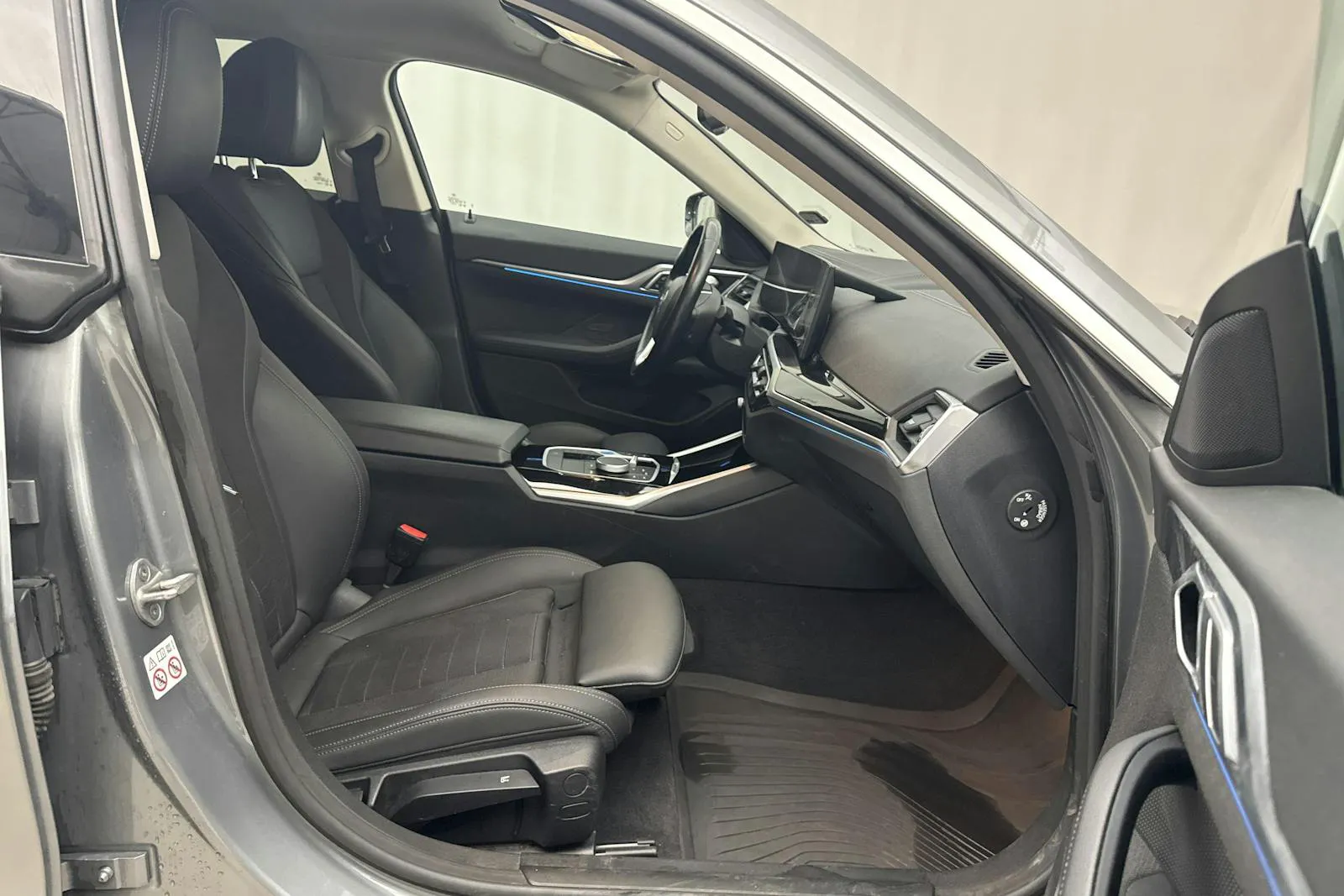 BMW i4 bild 7