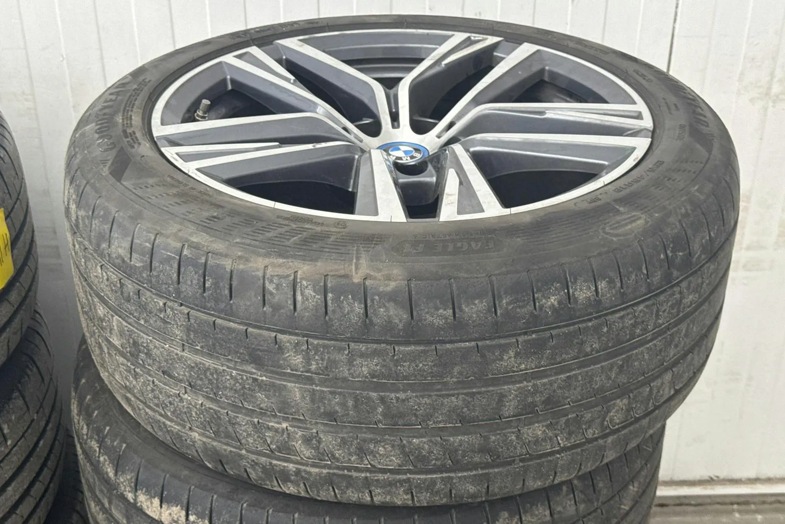 BMW i4 bild 19