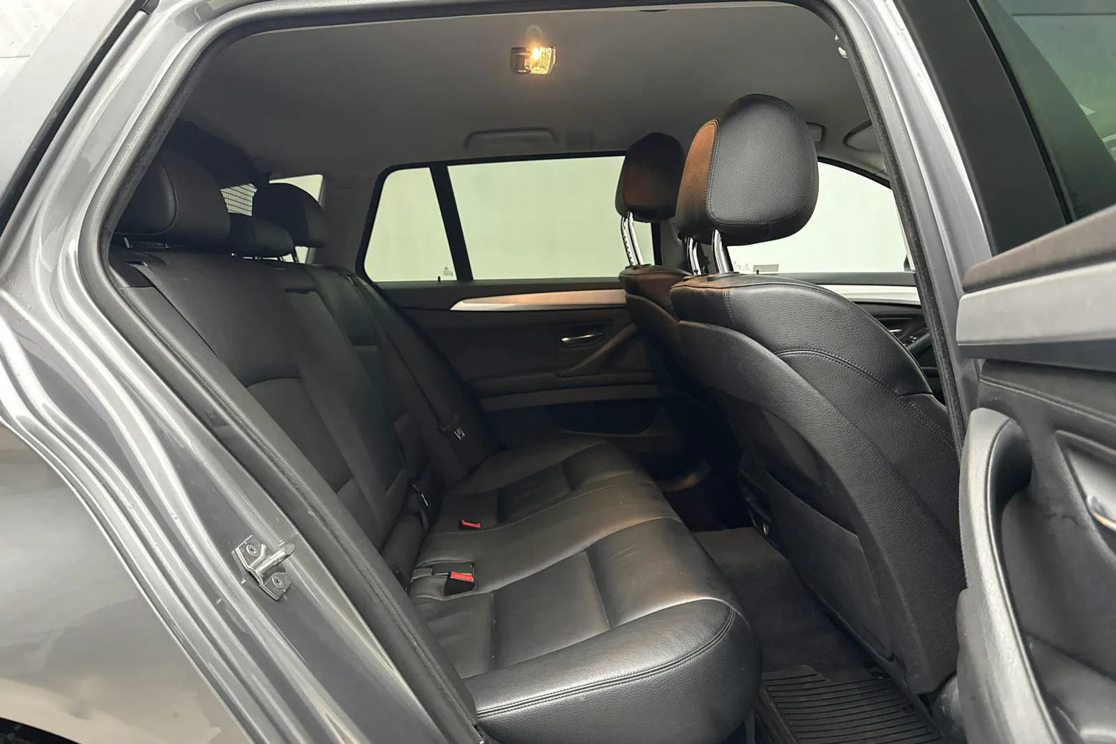BMW 520 bild 8