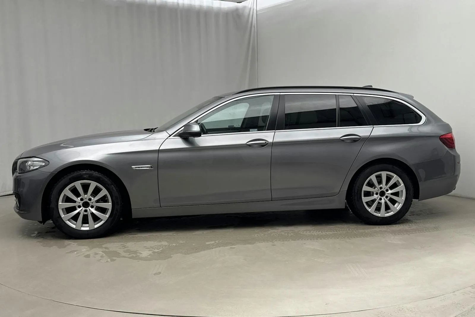 BMW 520 bild 2