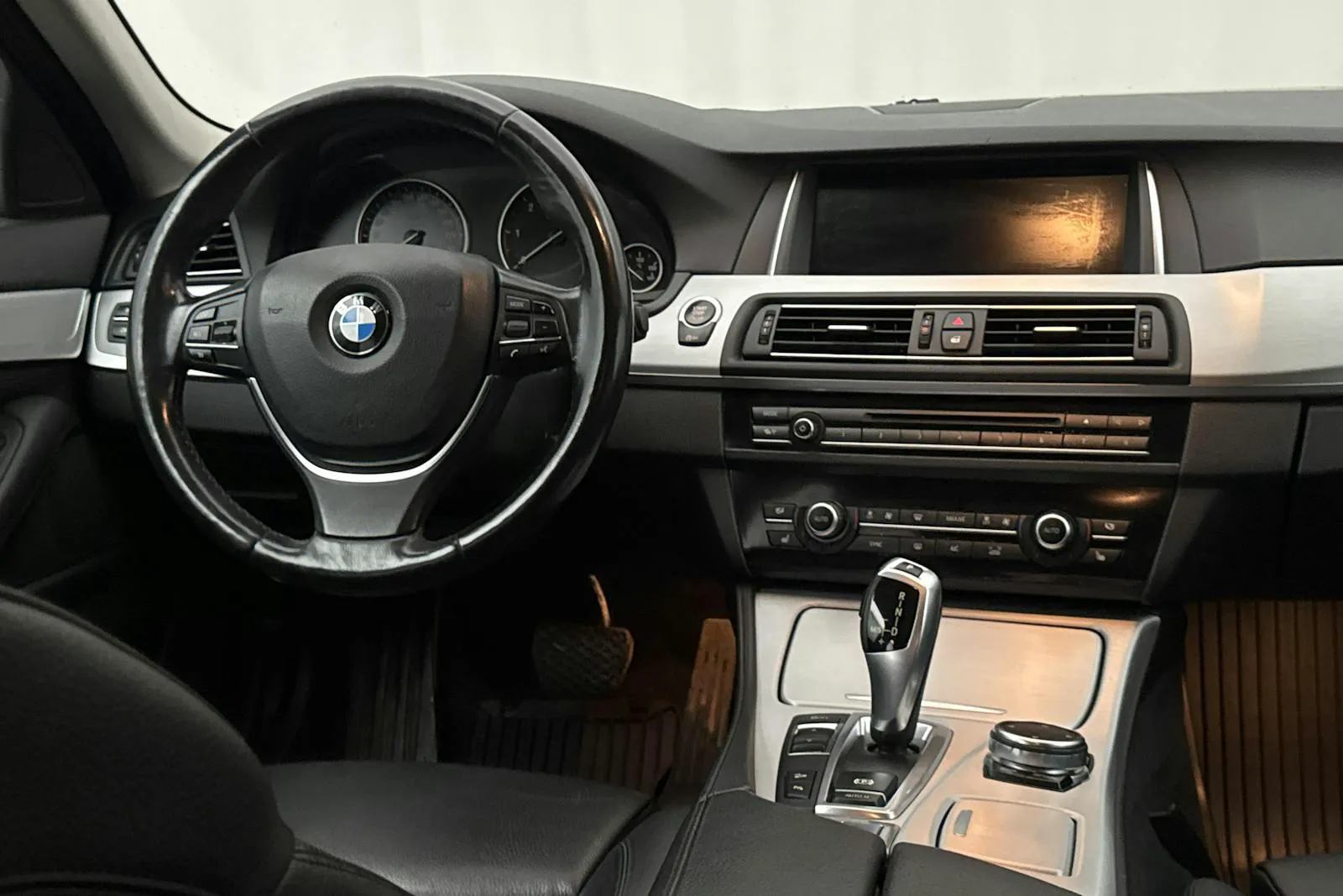 BMW 520 bild 16